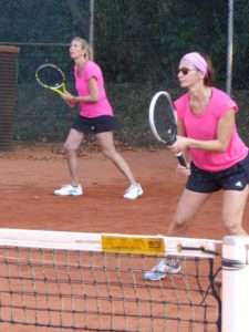 erfolgreiches Damen-Doppel der Clubmeisterschaft_kl